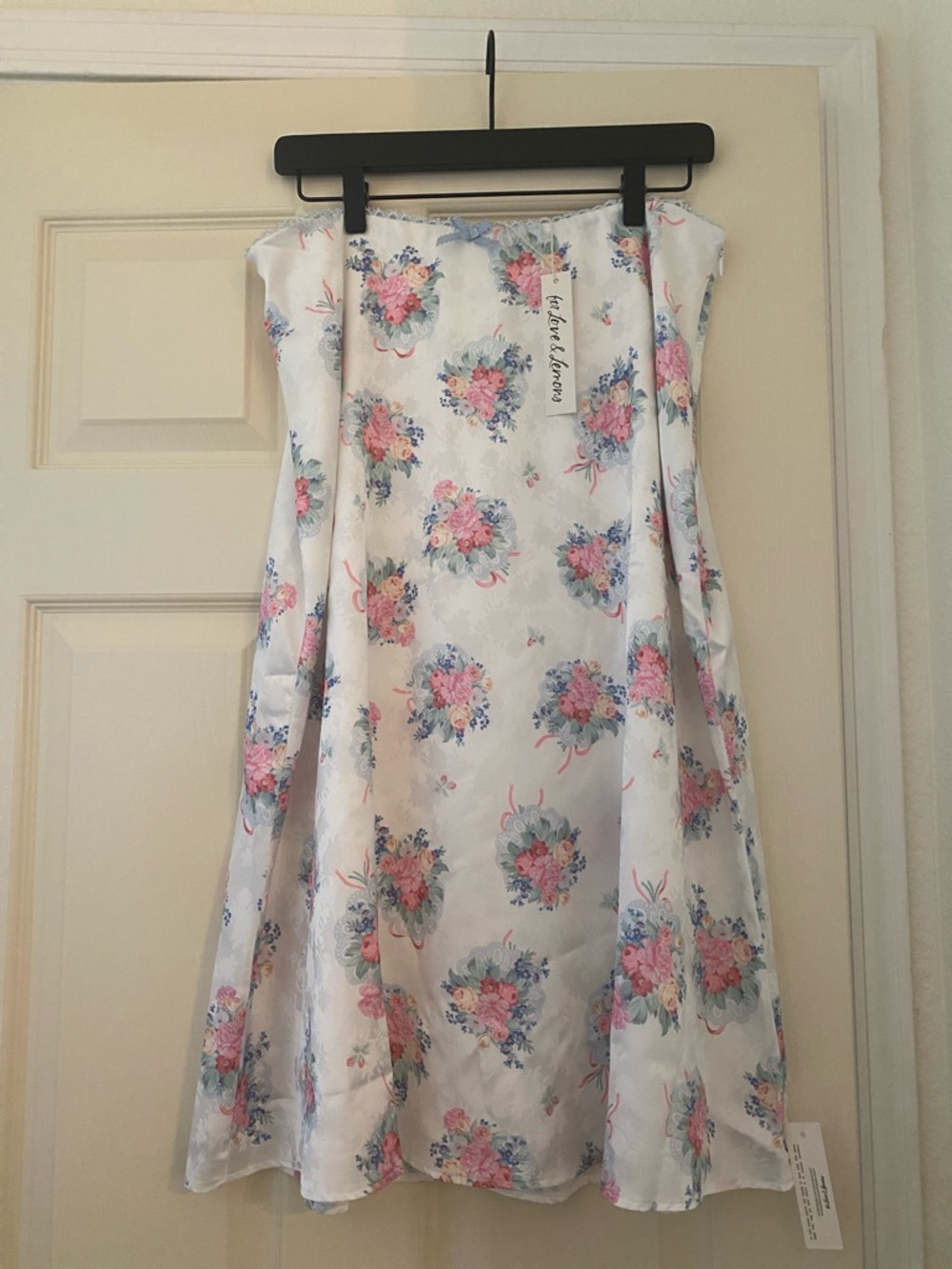 NWT For Love And Lemons Floral and Bow Print Midi Skirt